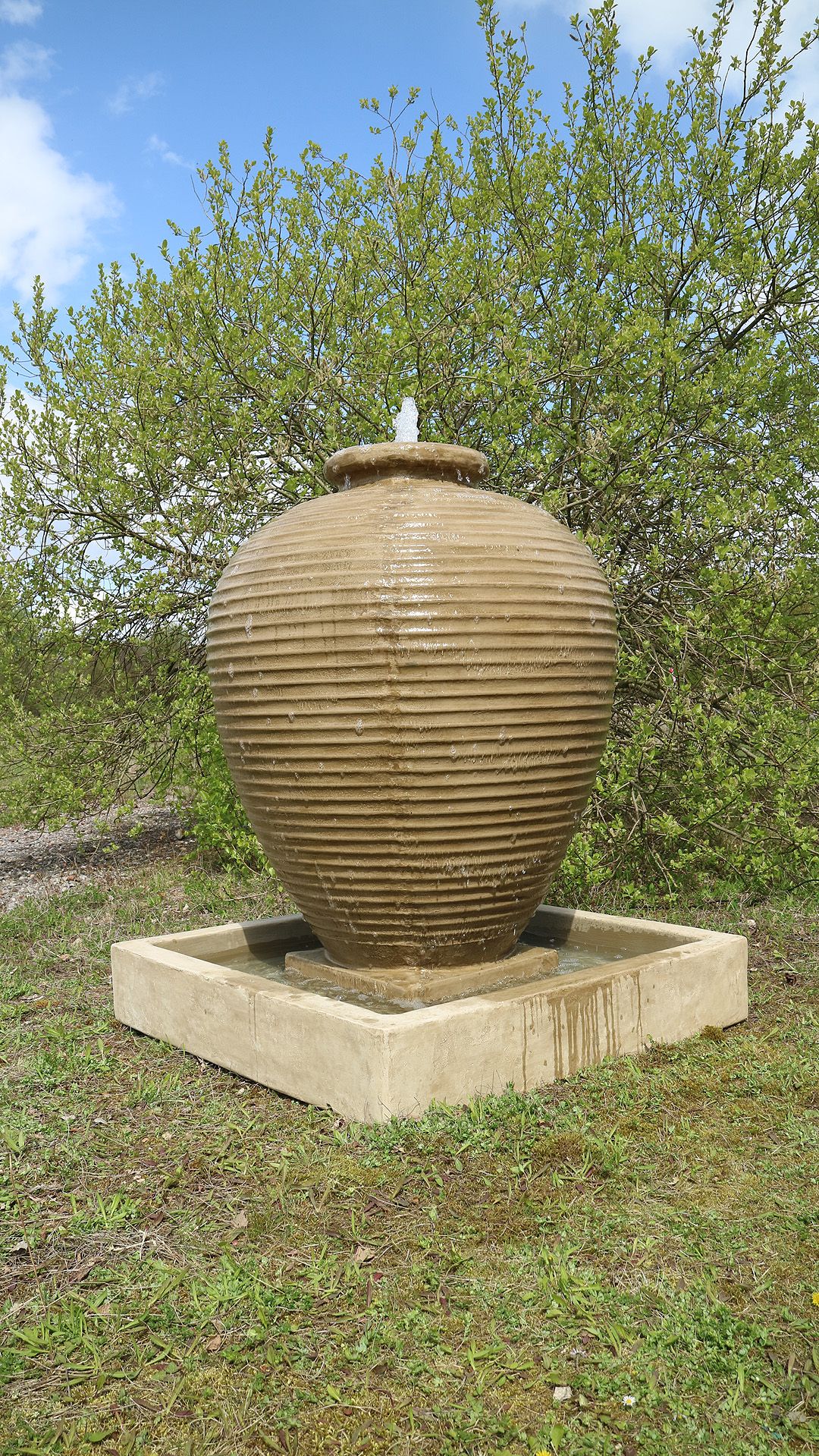 Pipa Fountain (GRC)